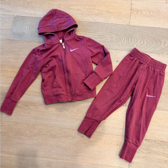 Nike Kids'/Toddler Jogger and Zip Up Sweatshirt Matching Set 3T - Picture 2 of 5